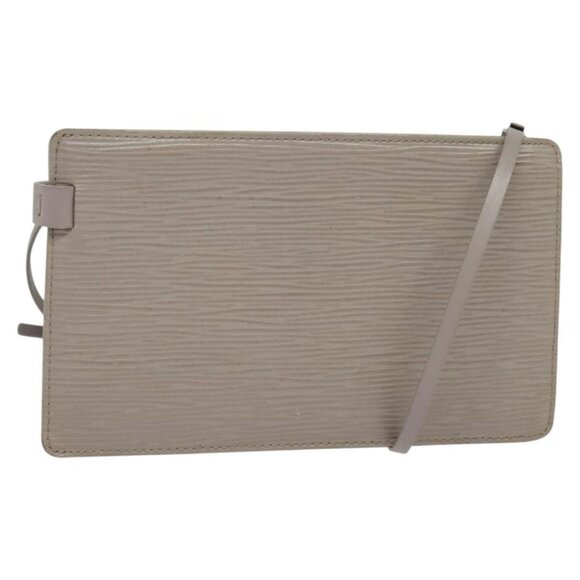 Louis Vuitton Handbags - LOUIS VUITTON Epi Rochelle Pouch Lilac M5292C LV Auth 116912
